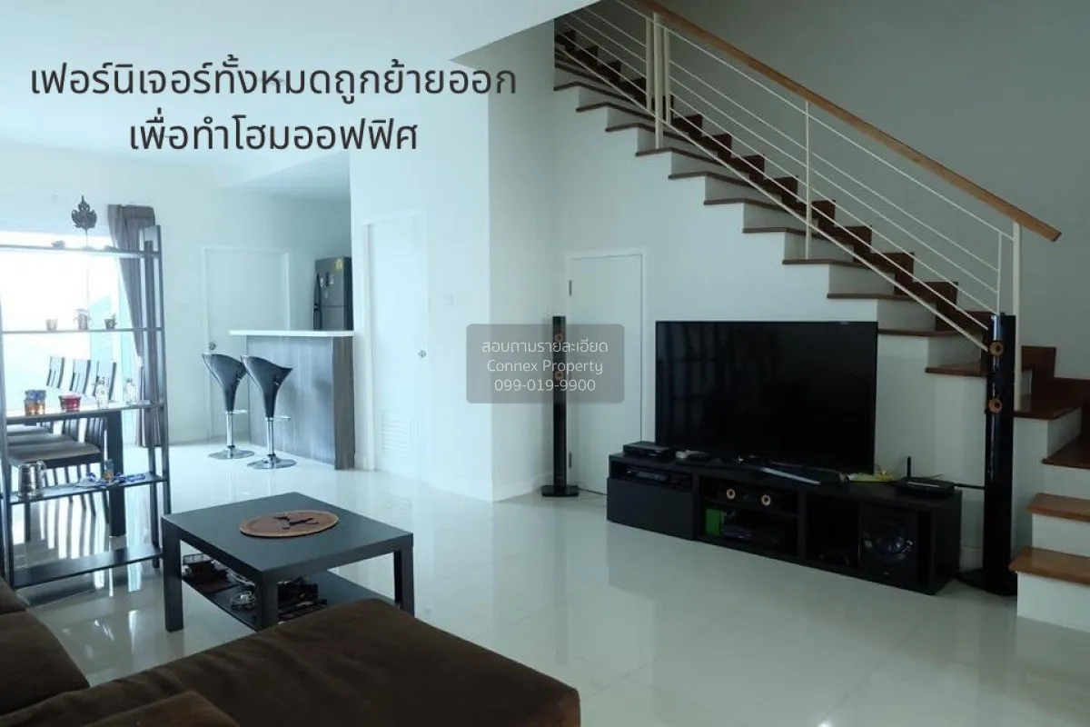 For Sale Townhome in Space Lat Phrao–Mengjai Village, near the BT