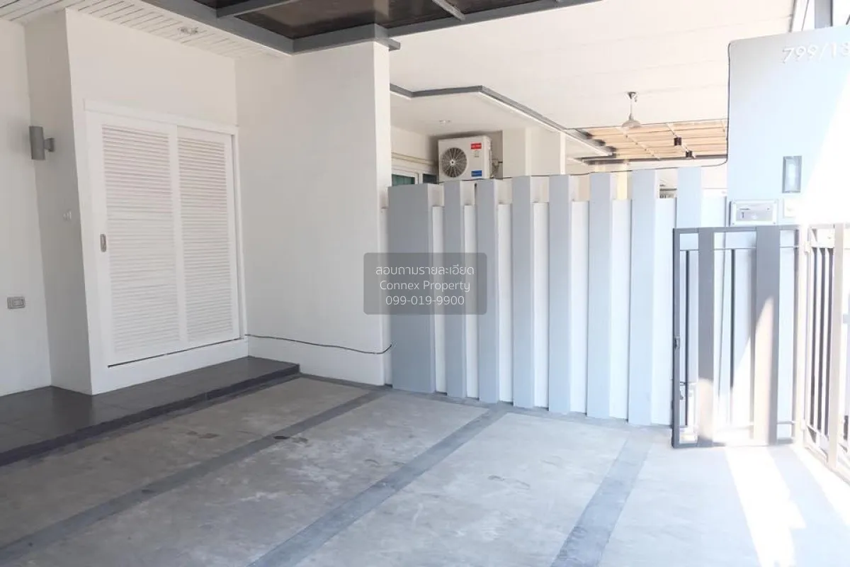 For Rent Townhome in Space Lat Phrao–Mengjai Village, near the BT