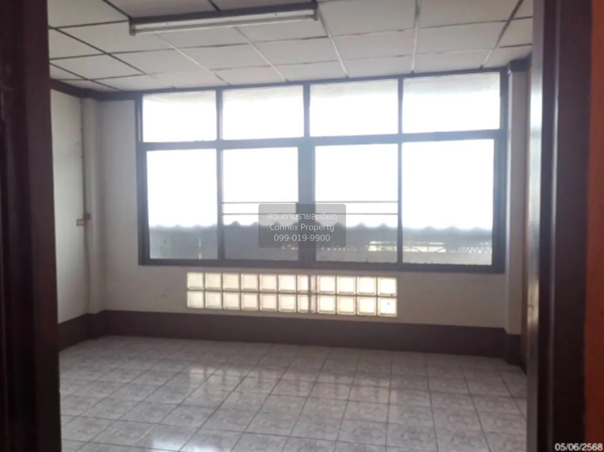 For Sale 4 - storey commercial building area 558 square meters Sa