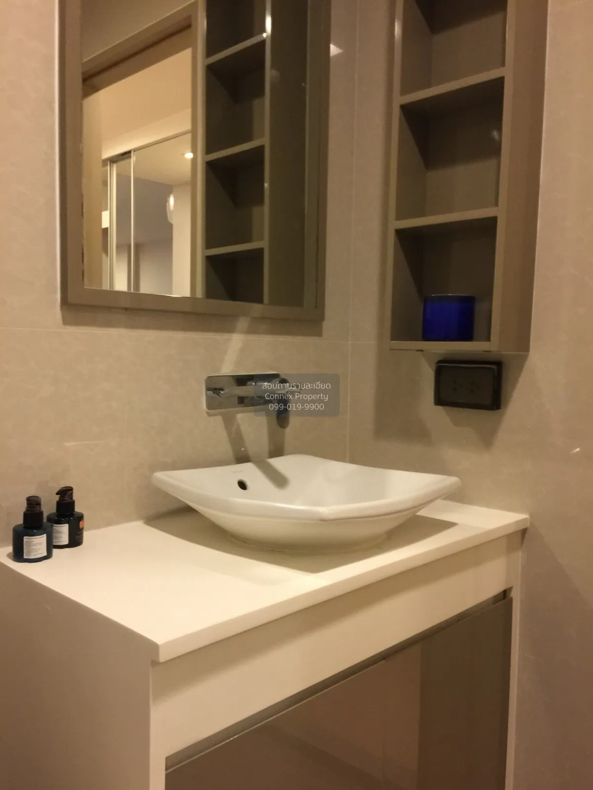 ขายคอนโด  ลิฟ แอท 49 BTS-ทองหล่อ คลองตันเหนือ เขต วัฒนา กรุงเทพ C