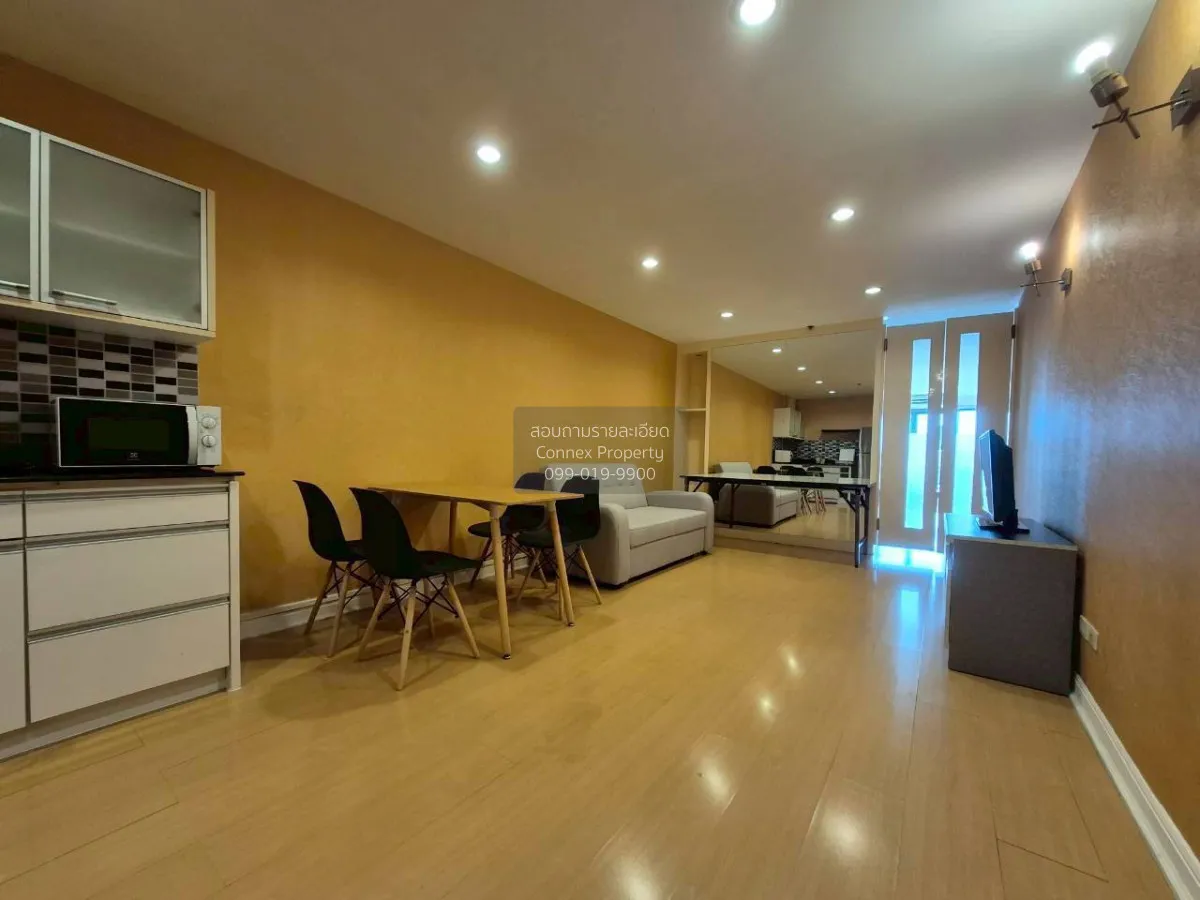 For Rent Condo , State Tower , BTS-Saphan Taksin , Silom , Bang R 2