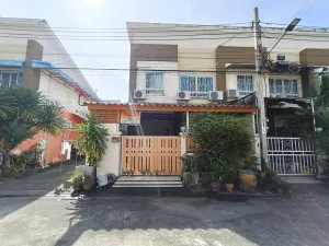 For Sale Townhouse/Townhome  , Baan Tassanee 4 , corner unit , Bang Mot , Thung Khu , Bangkok , CX-138233