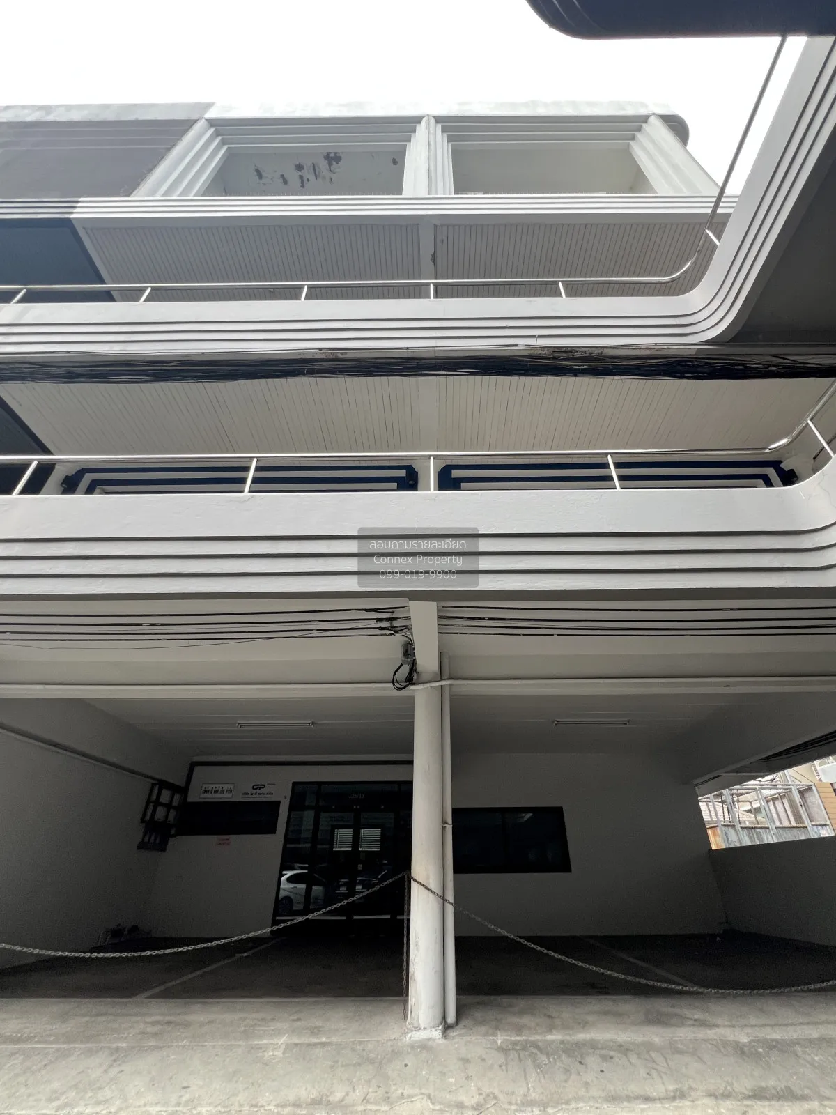 For Sale Office, Park Avenue, corner unit in 2 units, sold with t