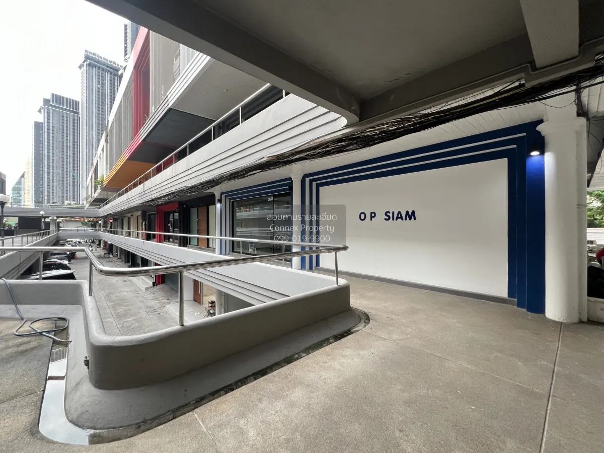 For Sale Office, Park Avenue, corner unit in 2 units, sold with t