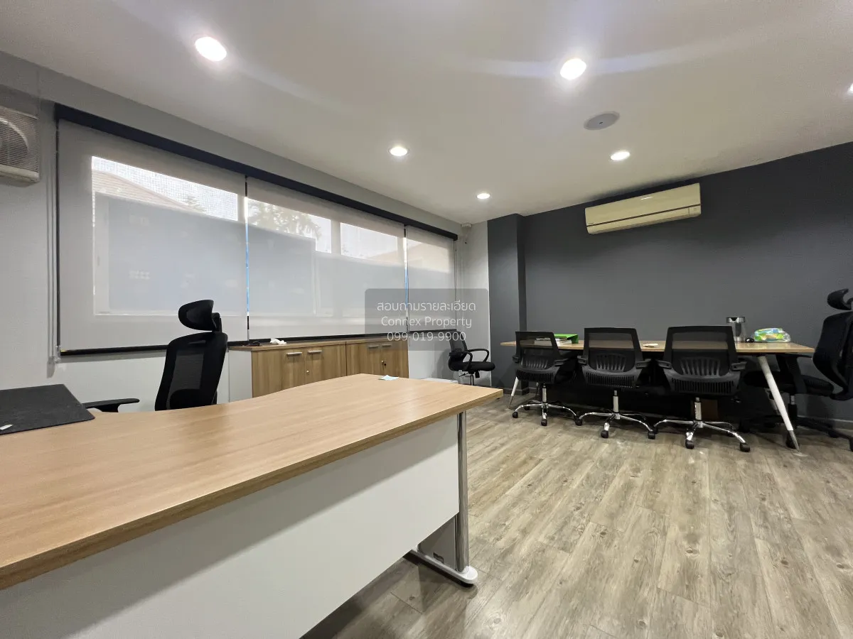 For Sale Office, Park Avenue, corner unit in 2 units, sold with t