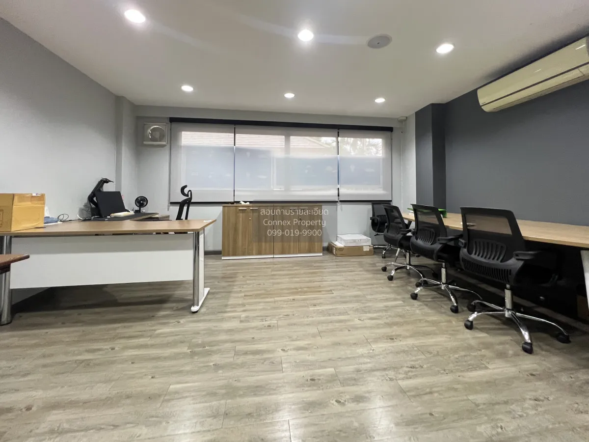 For Sale Office, Park Avenue, corner unit in 2 units, sold with t