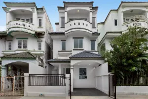 For Sale Townhouse/Townhome  , Baan Seranee Don Mueang-Songprapha , wide frontage , newly renovated , Si Kan , Don Mueang , Bangkok , CX-138405