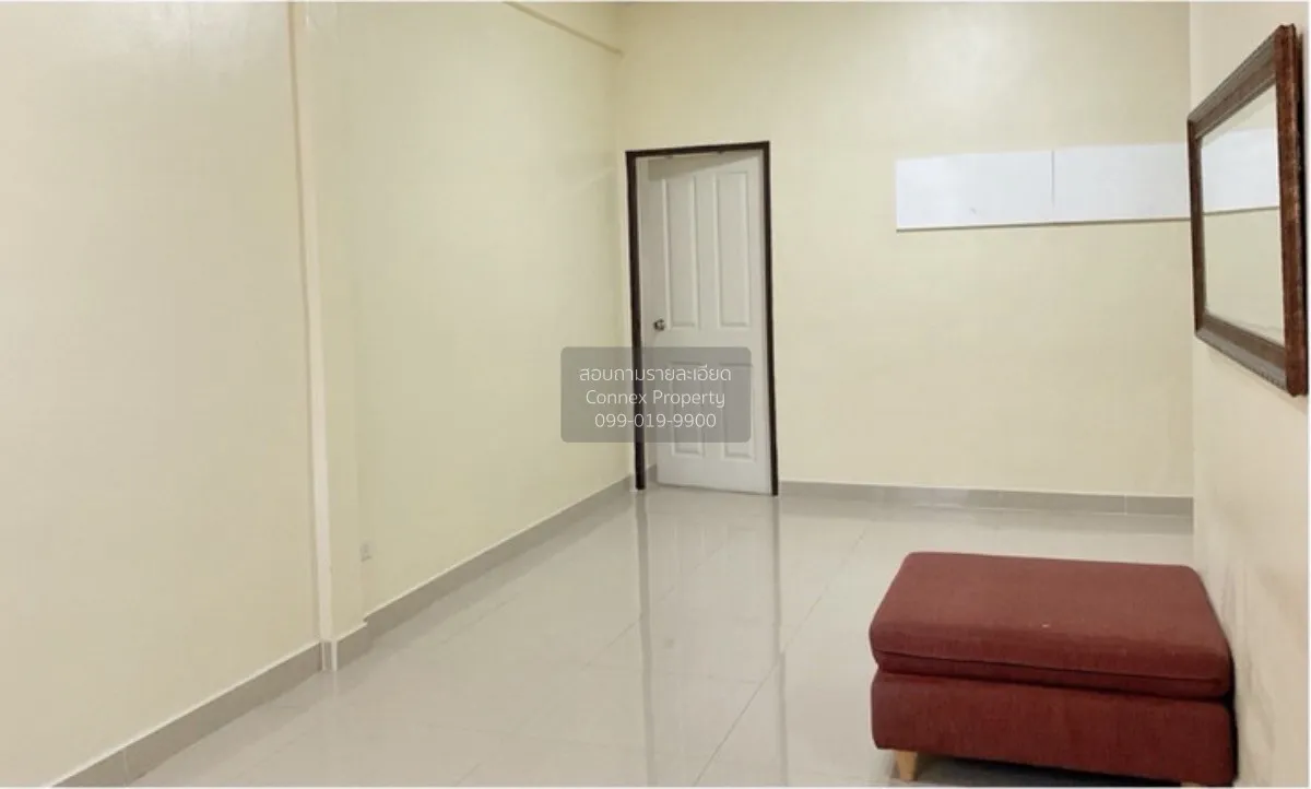 ขายอาคารพาณิชย์ 3 ชั้น พื้นที่ 180 ตารางเมตร สาธุประดิษฐ์ 49 ยานน