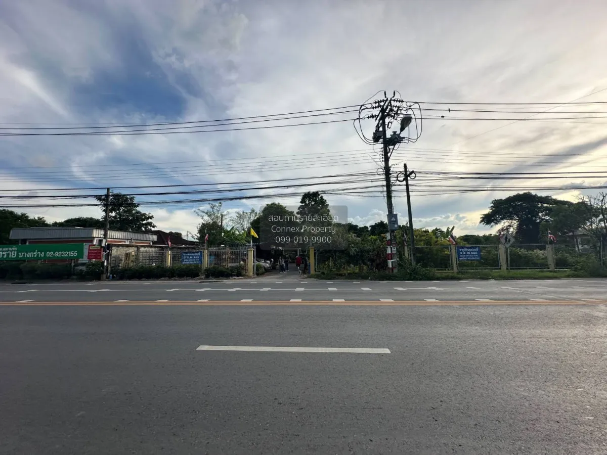 ขายบ้านเดี่ยว 2 ชั้น 5-0-40 ไร่ บางกรวย - ไทรน้อย นนทบุรี บางกร่า