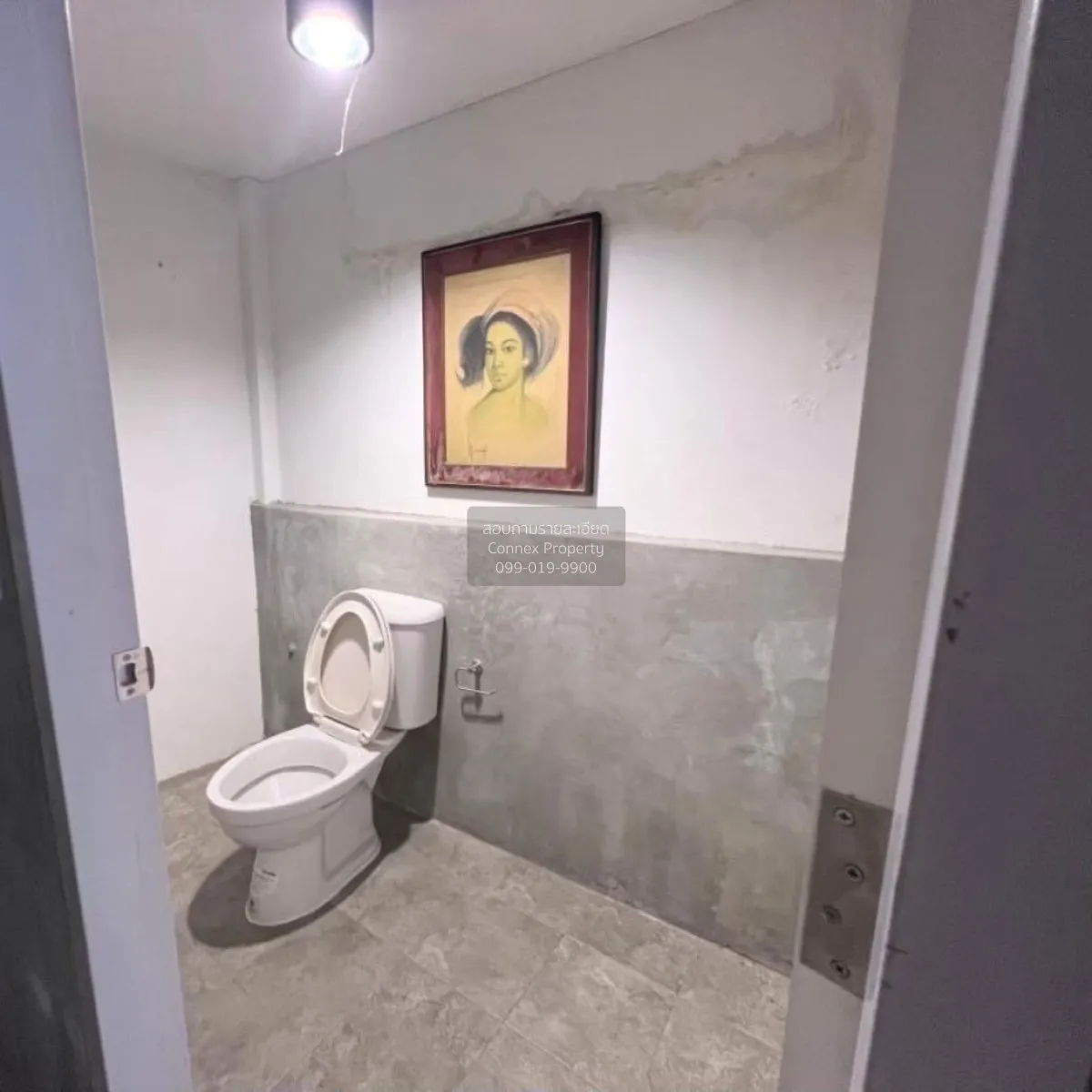 For Rent 4-storey home office building near MRT-Rama 9 , Din Daen