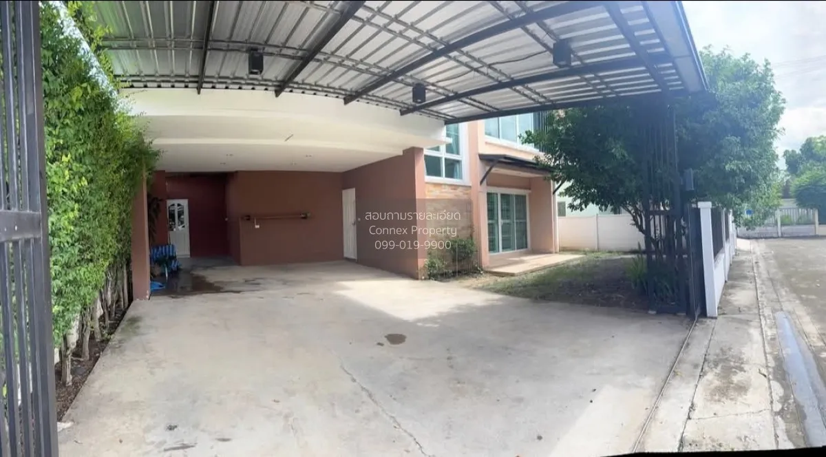 For Sale House , Jirakarn 2 , corner unit , wide frontage , newly 2