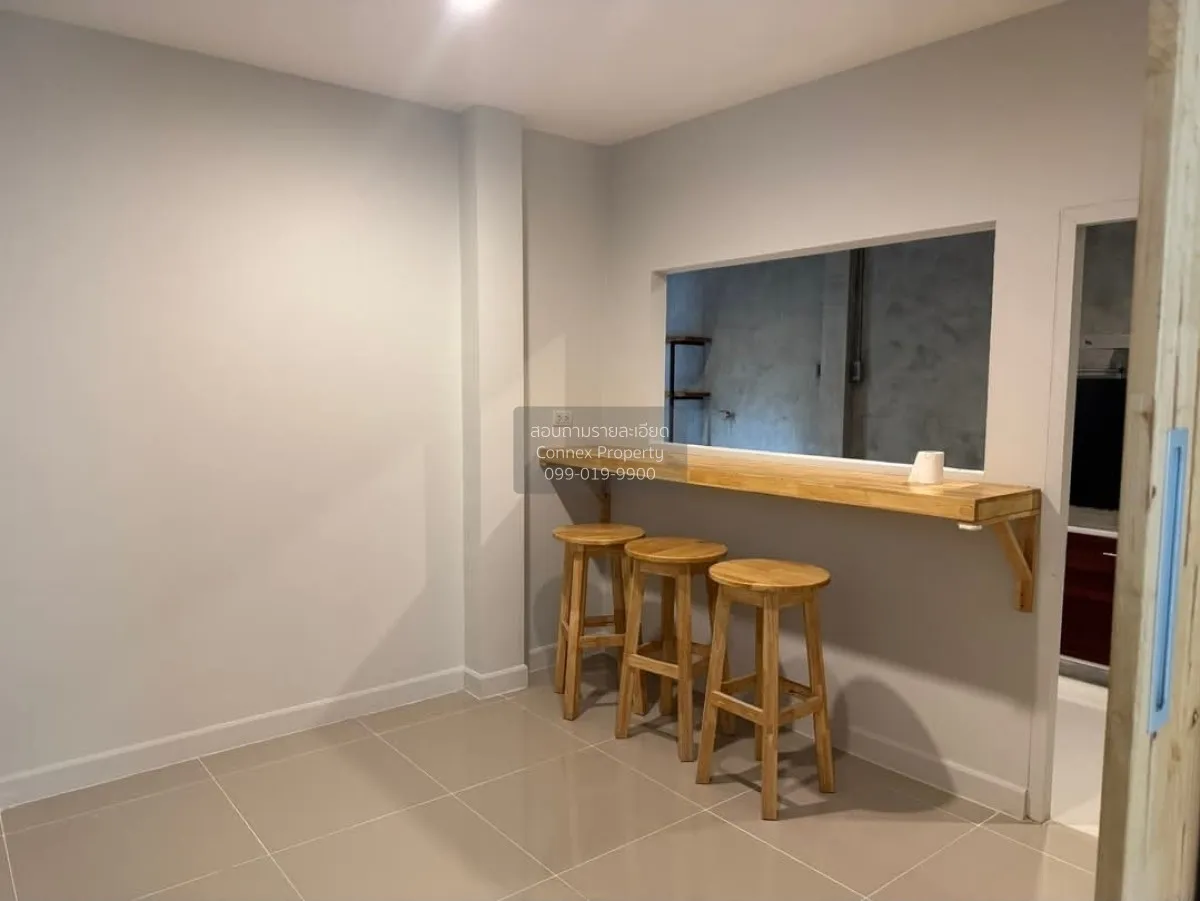 For Sale House , Jirakarn 2 , corner unit , wide frontage , newly