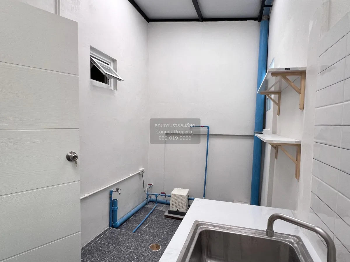 Pimthong Village, newly renovated, Ladprao 101, central location,