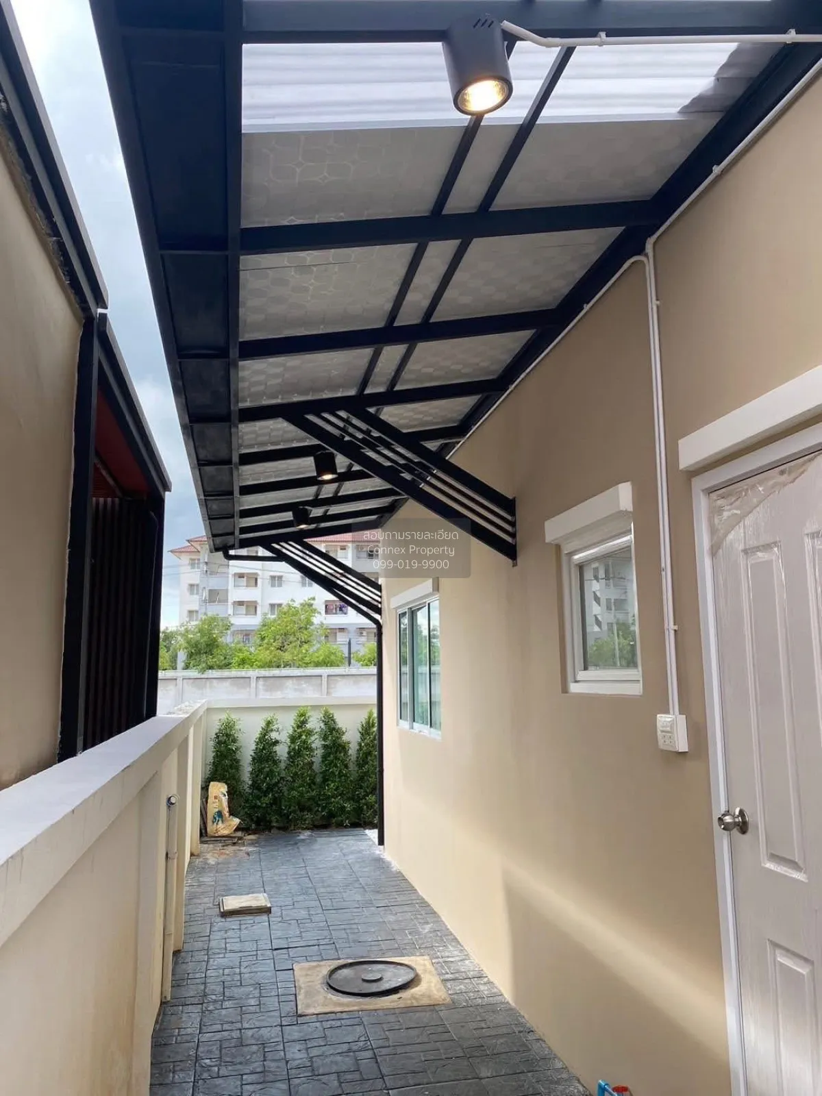 ขายบ้าน  บ้านลลิล เดอะ เพรสทีจ ประชาอุทิศ - สุขสวัสดิ์ ในคลองบางป