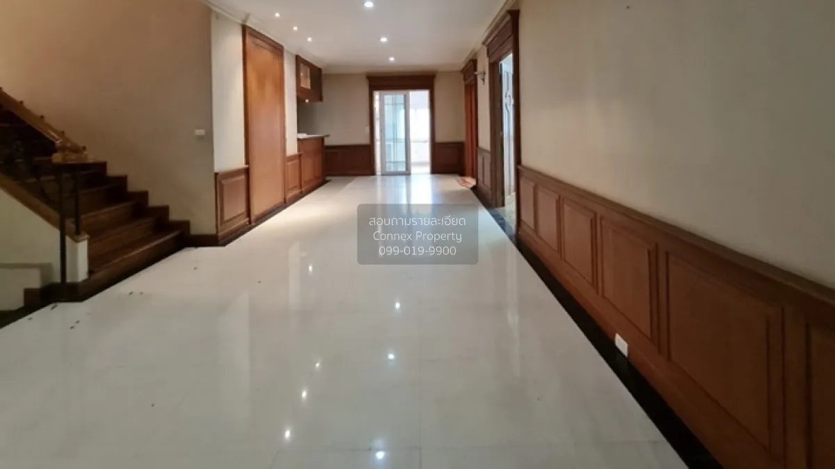 For Sale House , Krisadanakorn 20 Pinklao , wide frontage , Salat