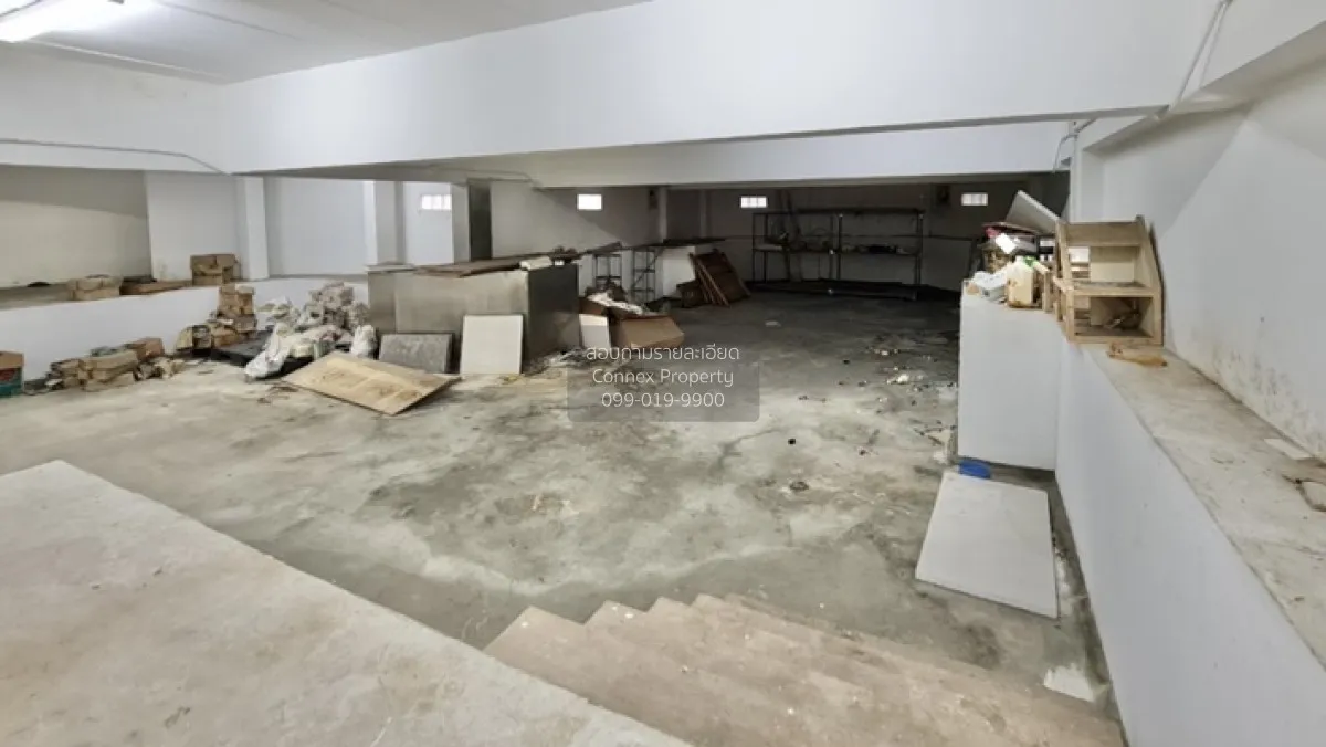 For Sale House , Krisadanakorn 20 Pinklao , wide frontage , Salat