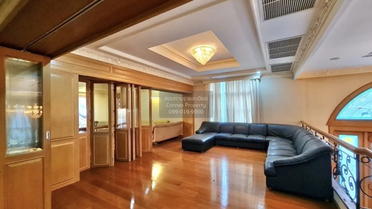 For Sale House , Krisadanakorn 20 Pinklao , wide frontage , Salat
