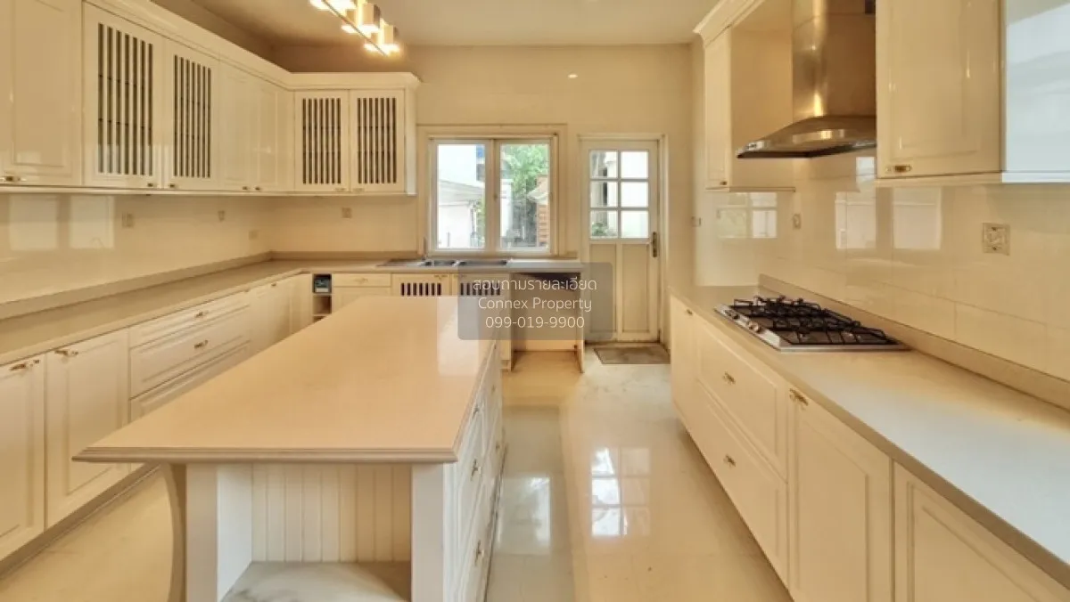 For Sale House , Krisadanakorn 20 Pinklao , wide frontage , Salat