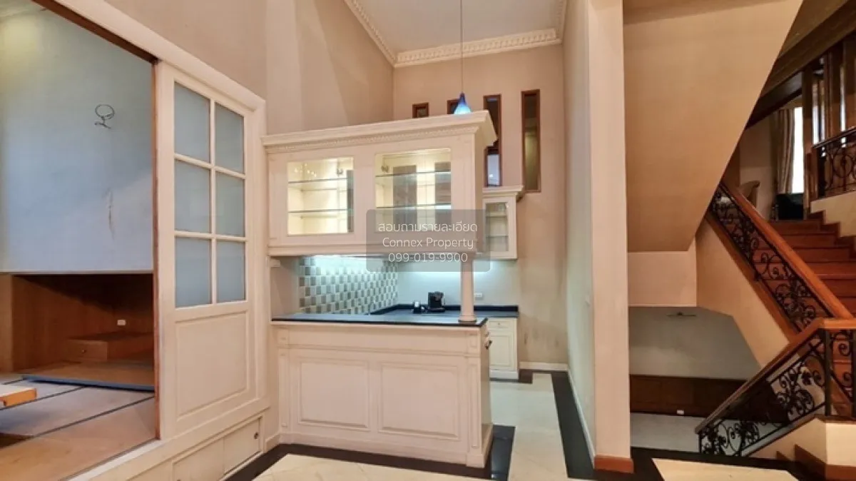 For Sale House , Krisadanakorn 20 Pinklao , wide frontage , Salat