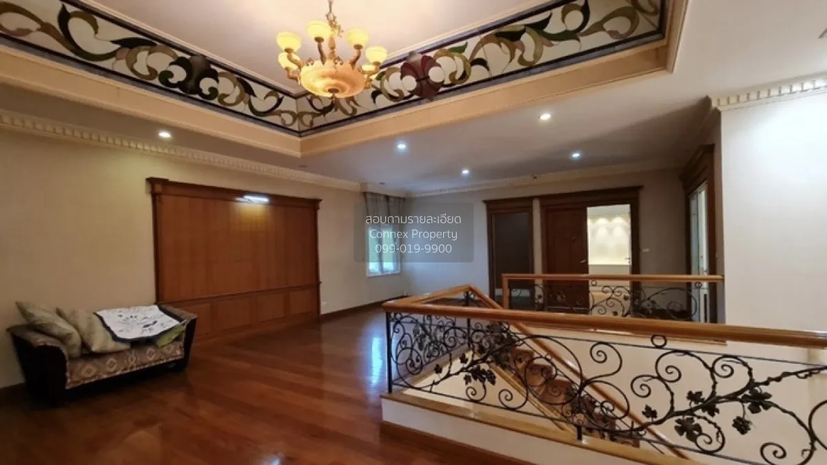 For Sale House , Krisadanakorn 20 Pinklao , wide frontage , Salat