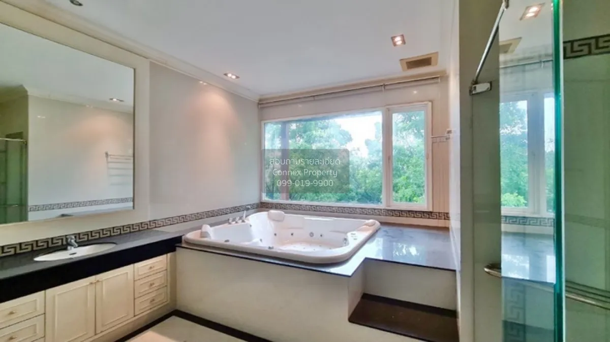 For Sale House , Krisadanakorn 20 Pinklao , wide frontage , Salat