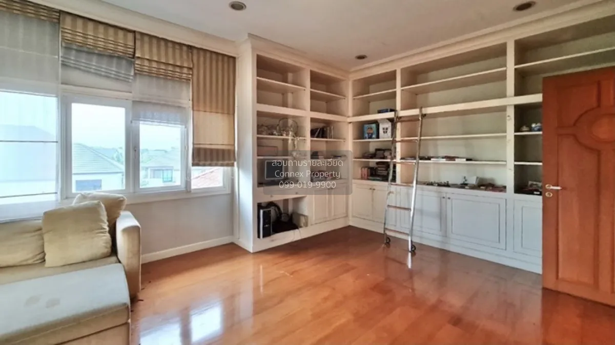 For Sale House , Krisadanakorn 20 Pinklao , wide frontage , Salat