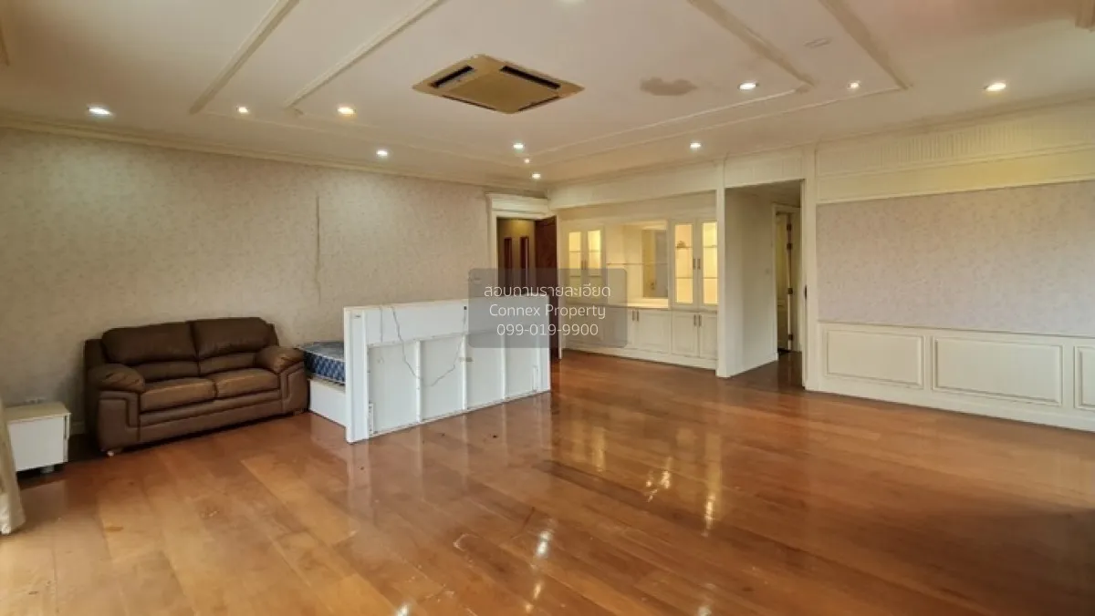 For Sale House , Krisadanakorn 20 Pinklao , wide frontage , Salat