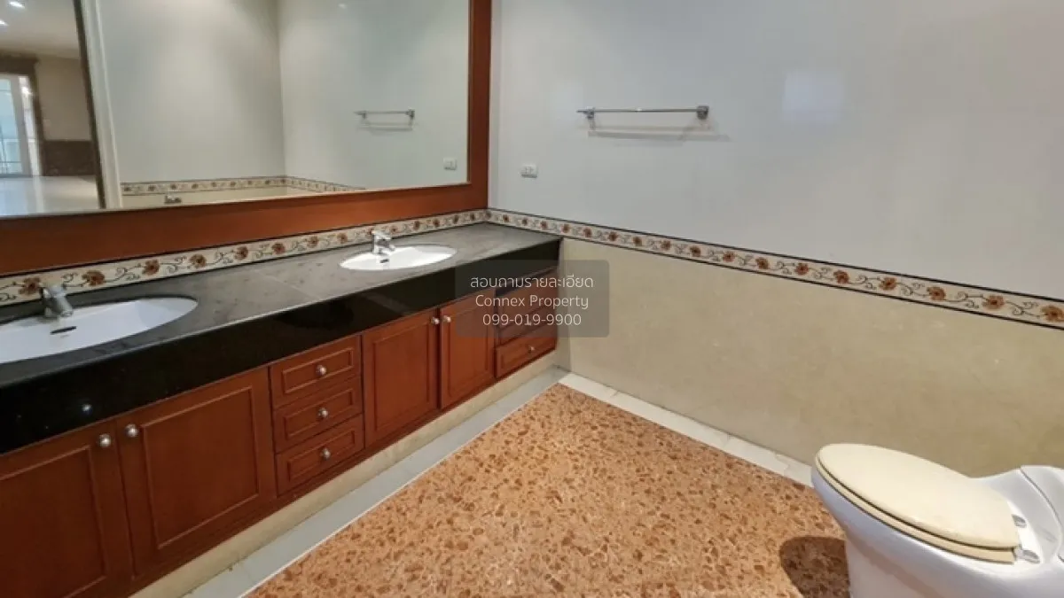 For Sale House , Krisadanakorn 20 Pinklao , wide frontage , Salat