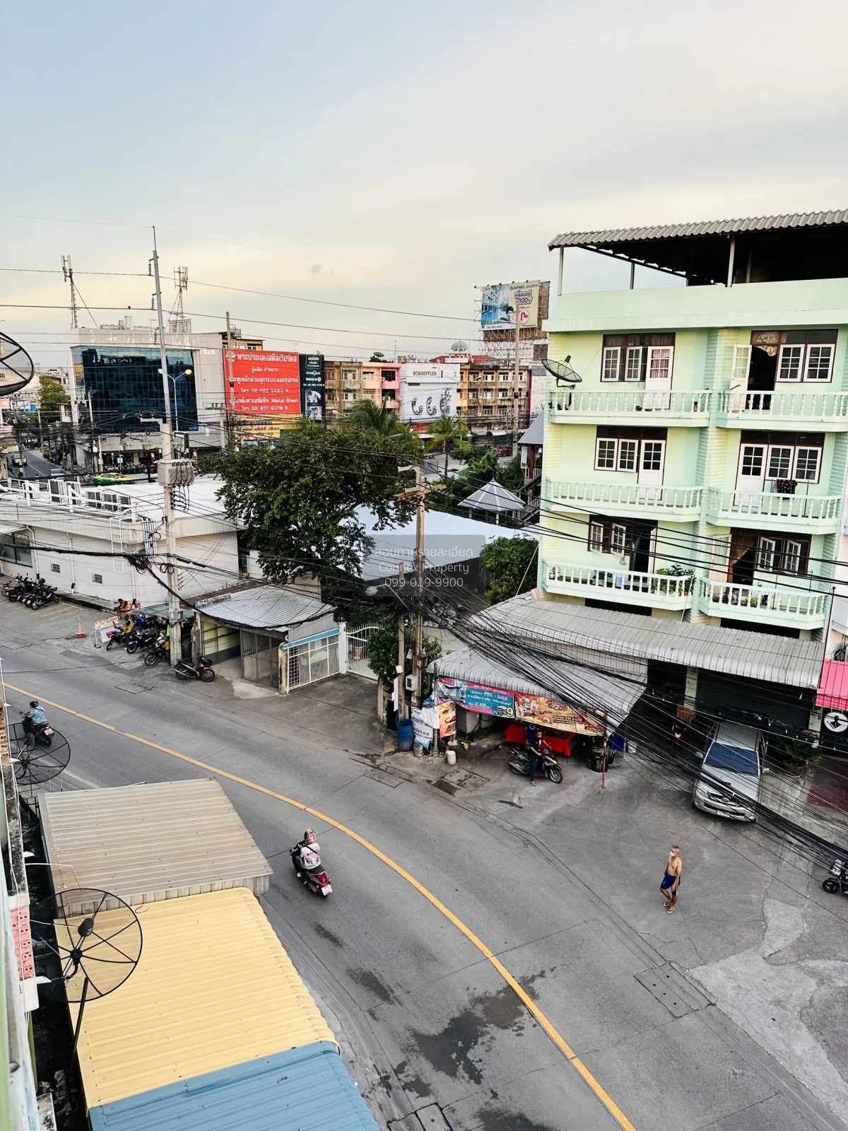 For Sale Commercial  building Suksawa 64 , Bang Phueng , Phra Pra