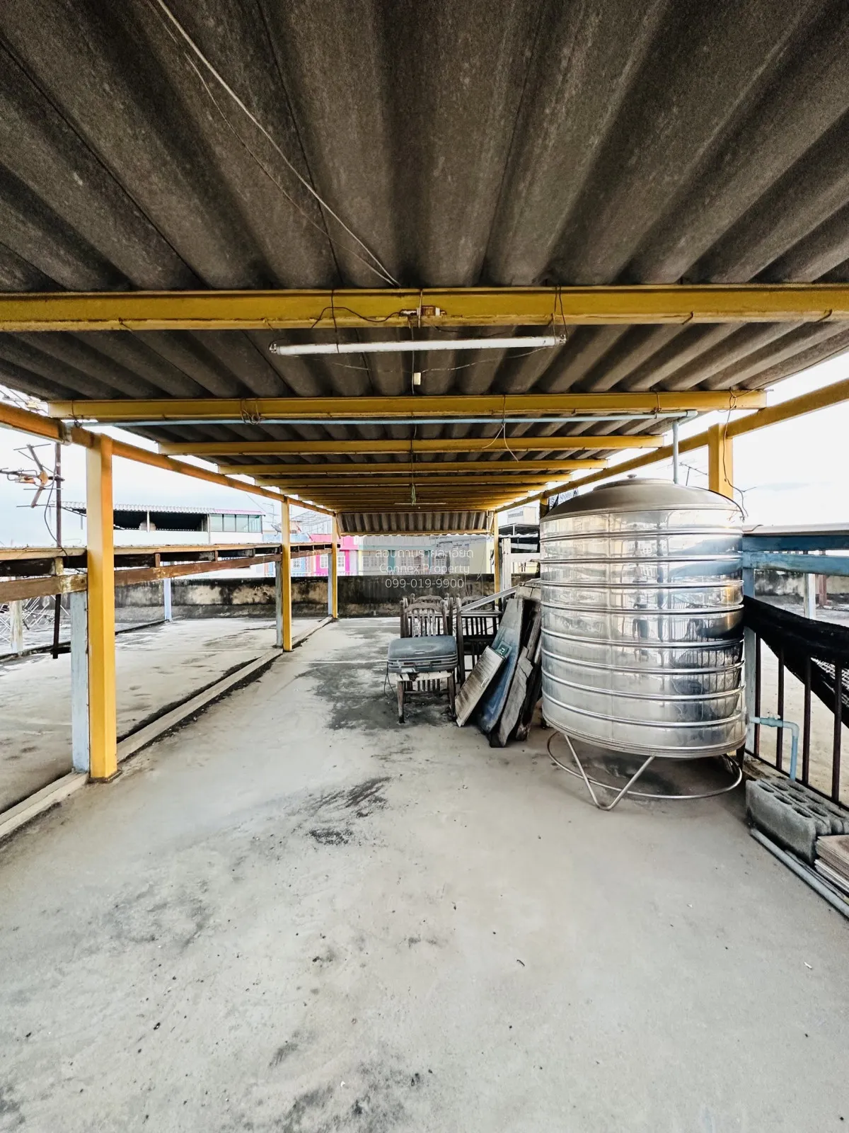 For Sale Commercial  building Suksawa 64 , Bang Phueng , Phra Pra