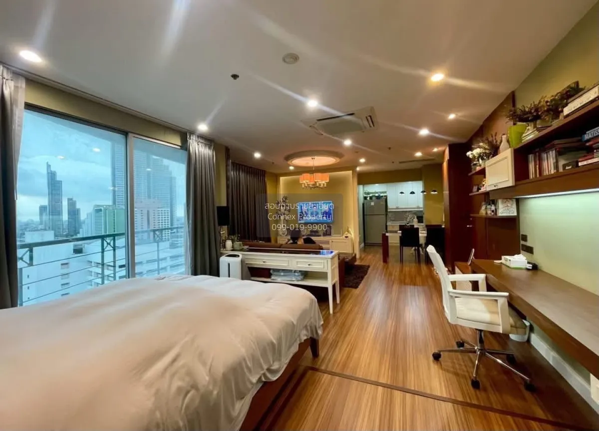 For Sale Condo , Sathorn House , nice view , high floor , BTS-Sai