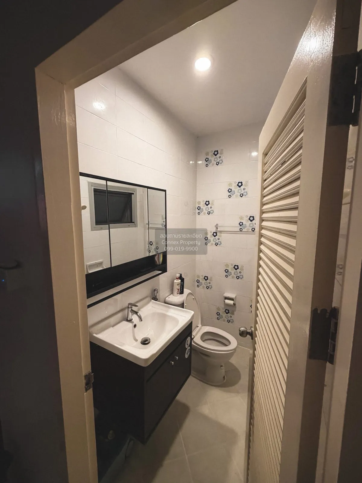 ขายทาวเฮ้าส์ 2 ชั้น หลังมุม มีพื้นที่ทำสวน บ้าน Smart Home  ห้องม