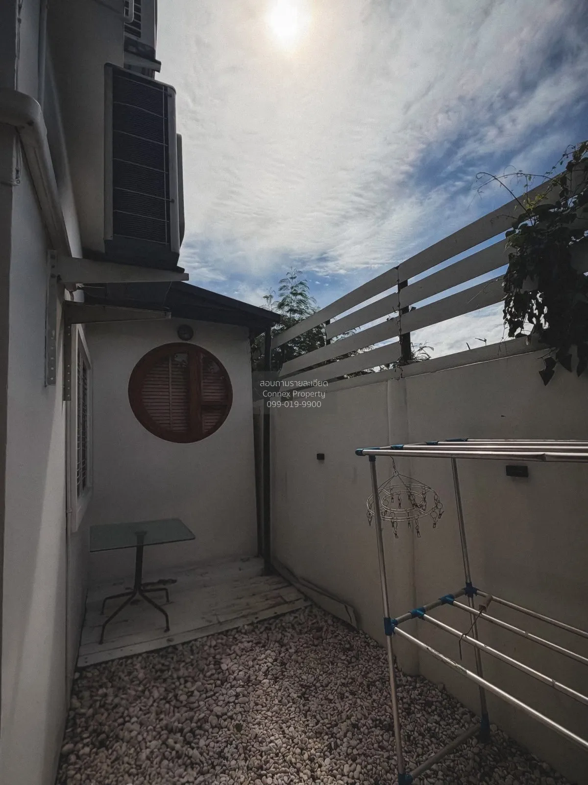 ขายทาวเฮ้าส์ 2 ชั้น หลังมุม มีพื้นที่ทำสวน บ้าน Smart Home  ห้องม