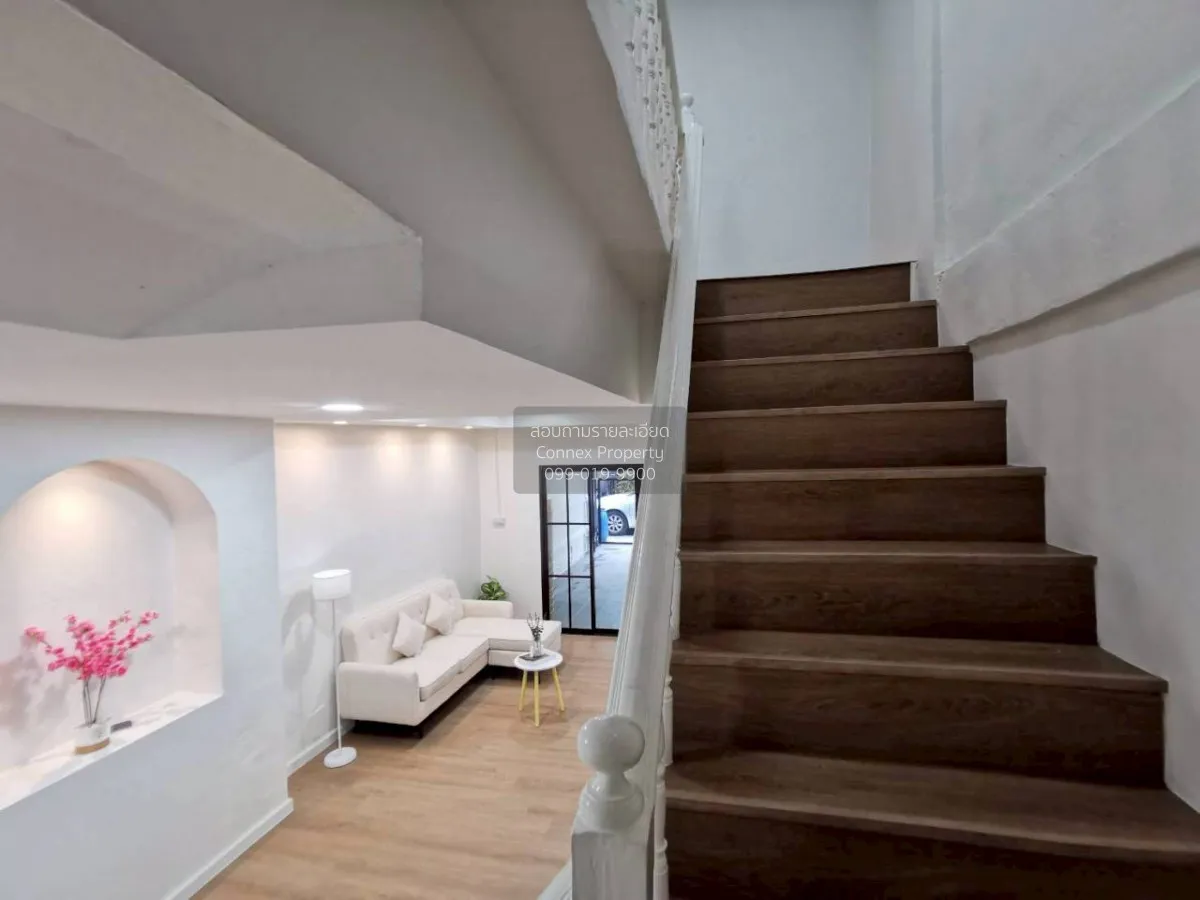 For Sale Townhouse/Townhome  , Rungrueng House , BTS-Saphan Mai ,