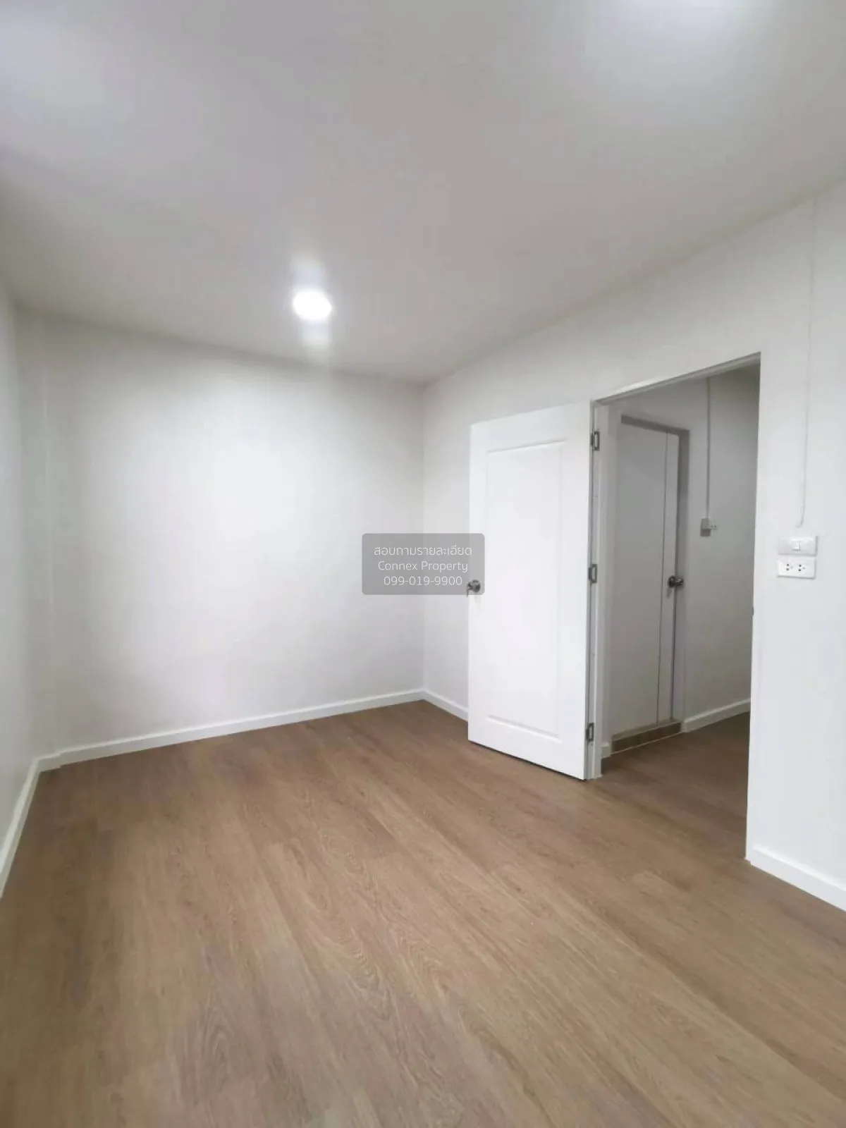 For Sale Townhouse/Townhome  , Rungrueng House , BTS-Saphan Mai ,