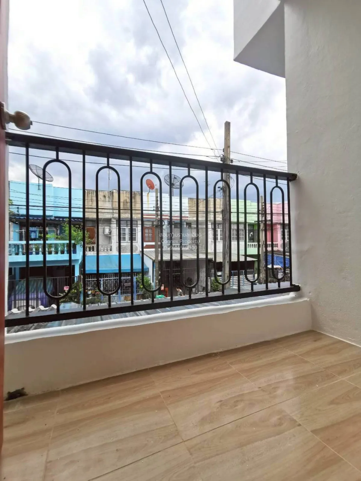 For Sale Townhouse/Townhome  , Rungrueng House , BTS-Saphan Mai ,