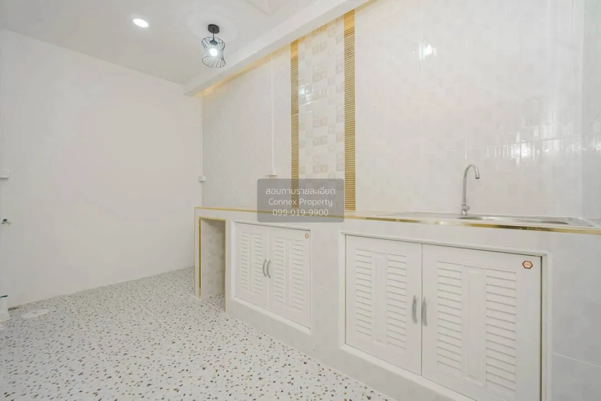 ขายทาวน์เฮ้าส์/ทาวน์โฮม  บ้านมนวดี รีโนเวทใหม่ บางคูรัด บางบัวทอง