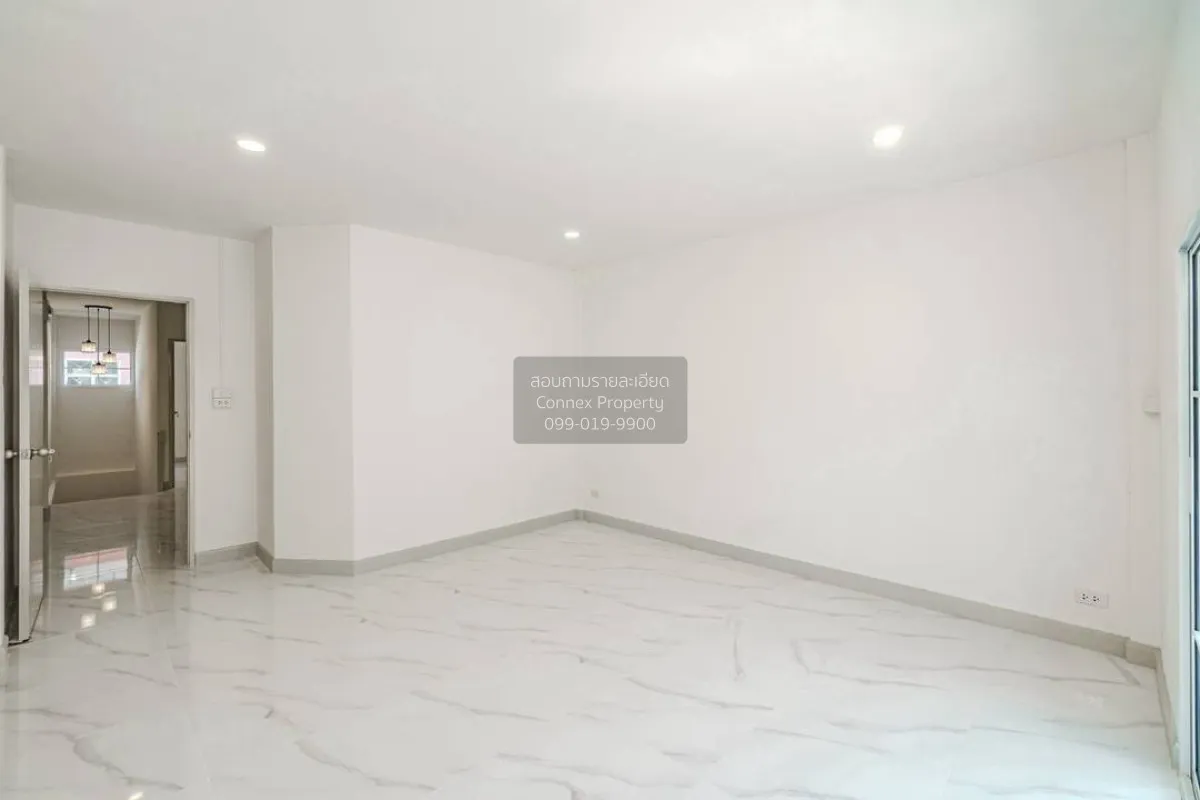 ขายทาวน์เฮ้าส์/ทาวน์โฮม  บ้านมนวดี รีโนเวทใหม่ บางคูรัด บางบัวทอง