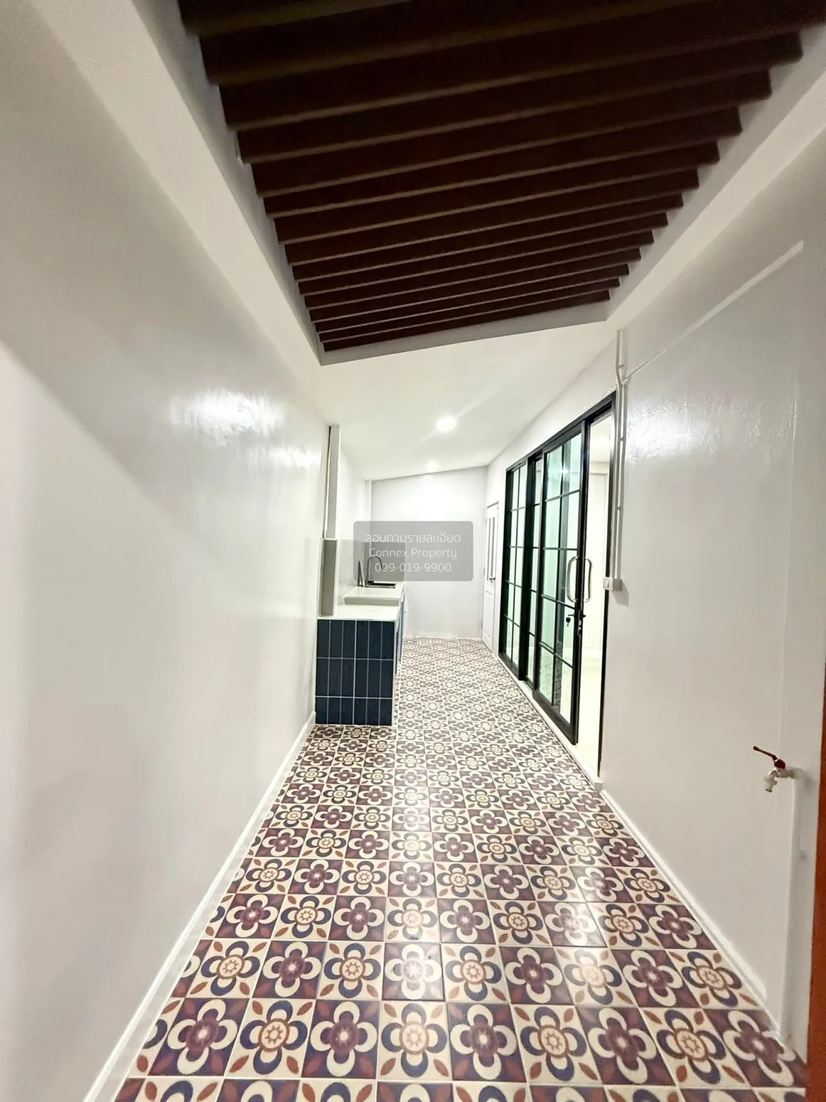 For Sale Townhouse/Townhome  , Baan Prapin 3 , corner unit , wide