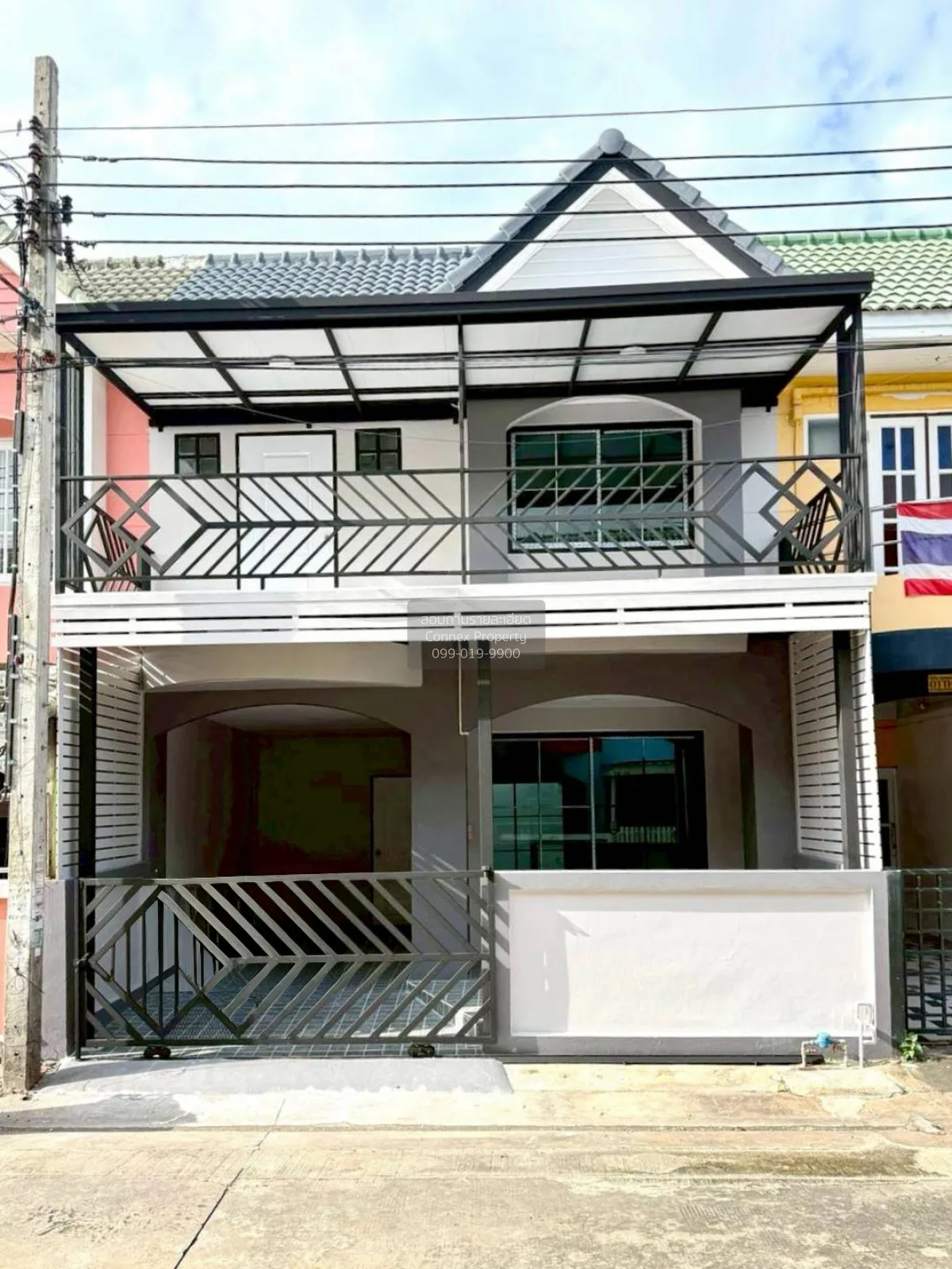 ขายทาวน์เฮ้าส์/ทาวน์โฮม  บ้านสุชา หน้ากว้าง รีโนเวทใหม่ ละหาร บาง 1