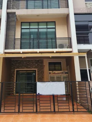 ขายทาวน์เฮ้าส์/ทาวน์โฮม  โมเดิร์น ทาวน์ บางแค บางแค เขต บางแค กรุงเทพ CX-139600