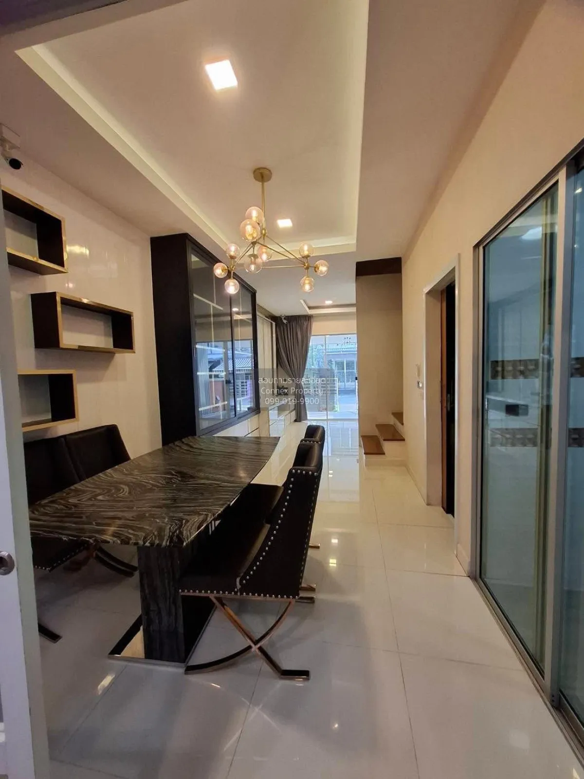 For Sale Townhouse/Townhome  , Baan Klang Krung The Royal Vienna 
