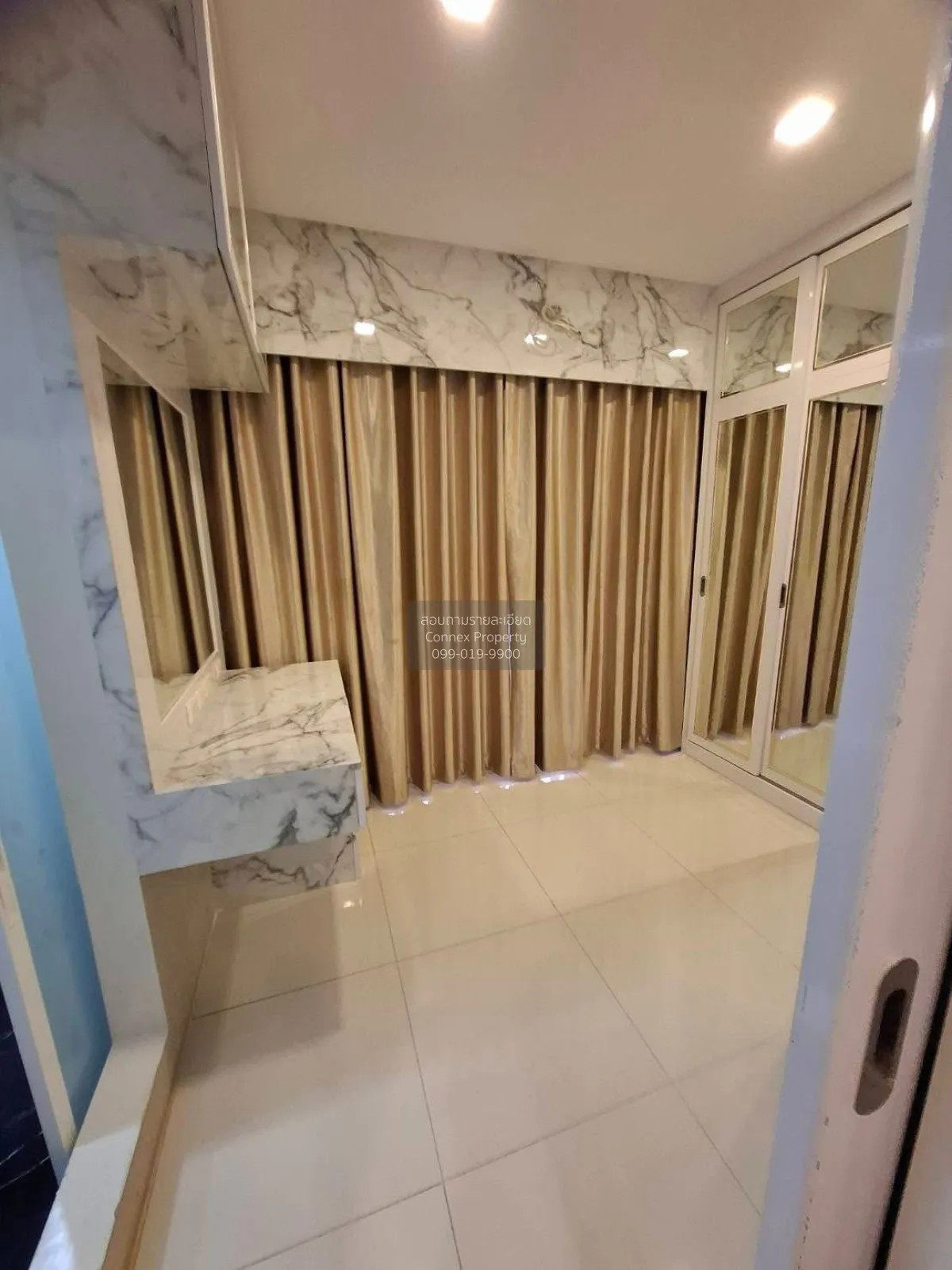 For Sale Townhouse/Townhome  , Baan Klang Krung The Royal Vienna 