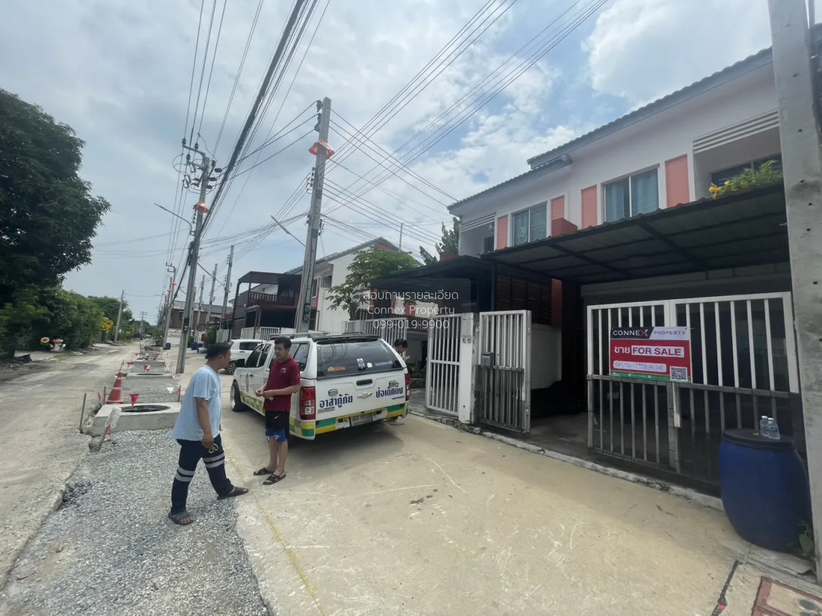 For Sale Townhouse/Townhome  , La Petite @ Amata , wide frontage  1