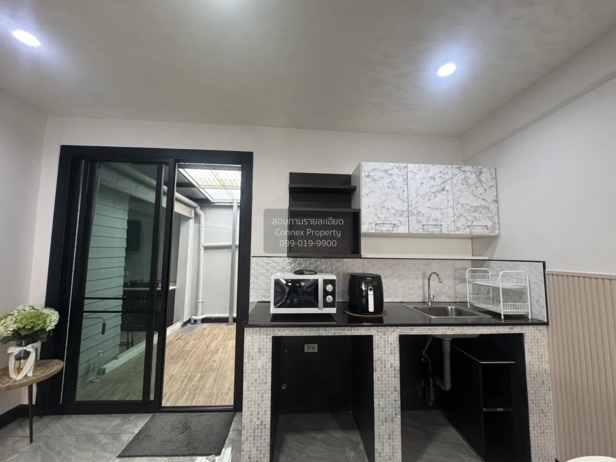 ขายทาวน์เฮ้าส์/ทาวน์โฮม  หมู่บ้านคลองตันนิเวศน์ รีโนเวทใหม่ ARL-ร 4