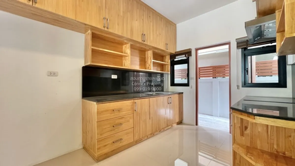 For Sale House , Life Bangkok Boulevard Ramintra 105 , corner uni