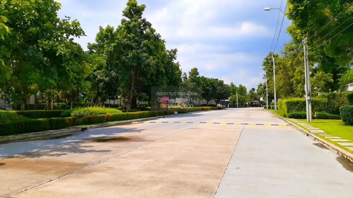 For Sale House , Life Bangkok Boulevard Ramintra 105 , corner uni