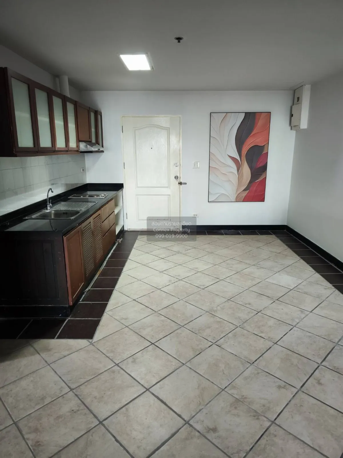 เช่าคอนโด  สเตท ทาวเวอร์ วิวสวย ชั้นสูง ห้องมุม หน้ากว้าง รีโนเวท