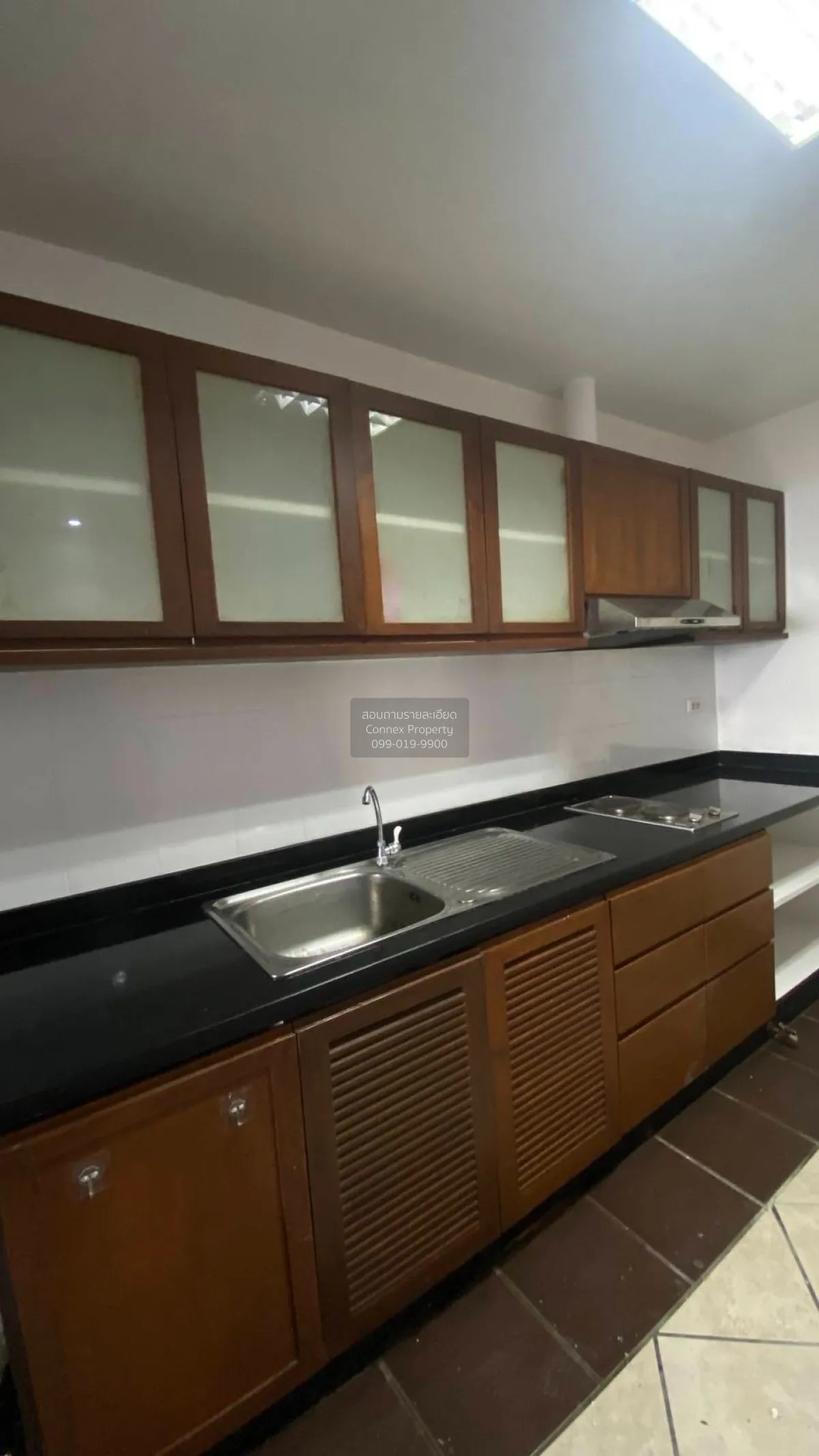 เช่าคอนโด  สเตท ทาวเวอร์ วิวสวย ชั้นสูง ห้องมุม หน้ากว้าง รีโนเวท