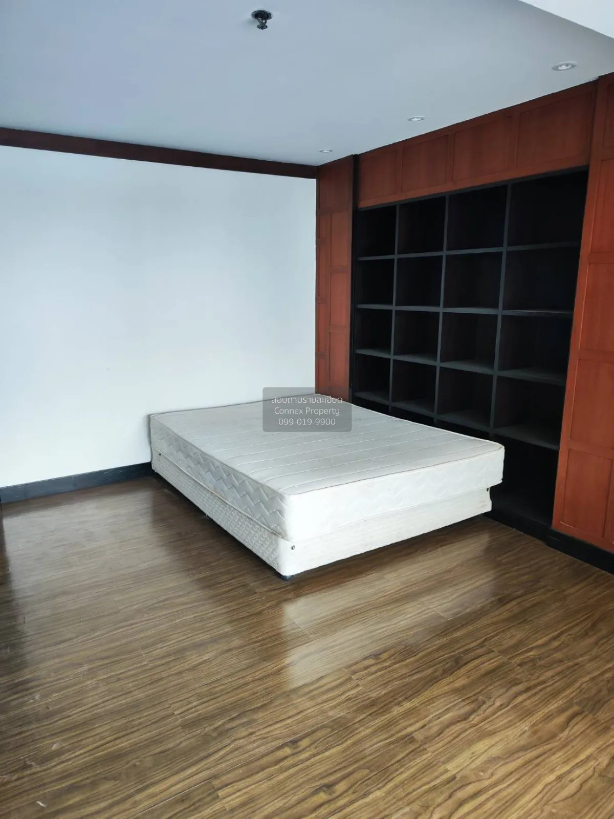 เช่าคอนโด  สเตท ทาวเวอร์ วิวสวย ชั้นสูง ห้องมุม หน้ากว้าง รีโนเวท